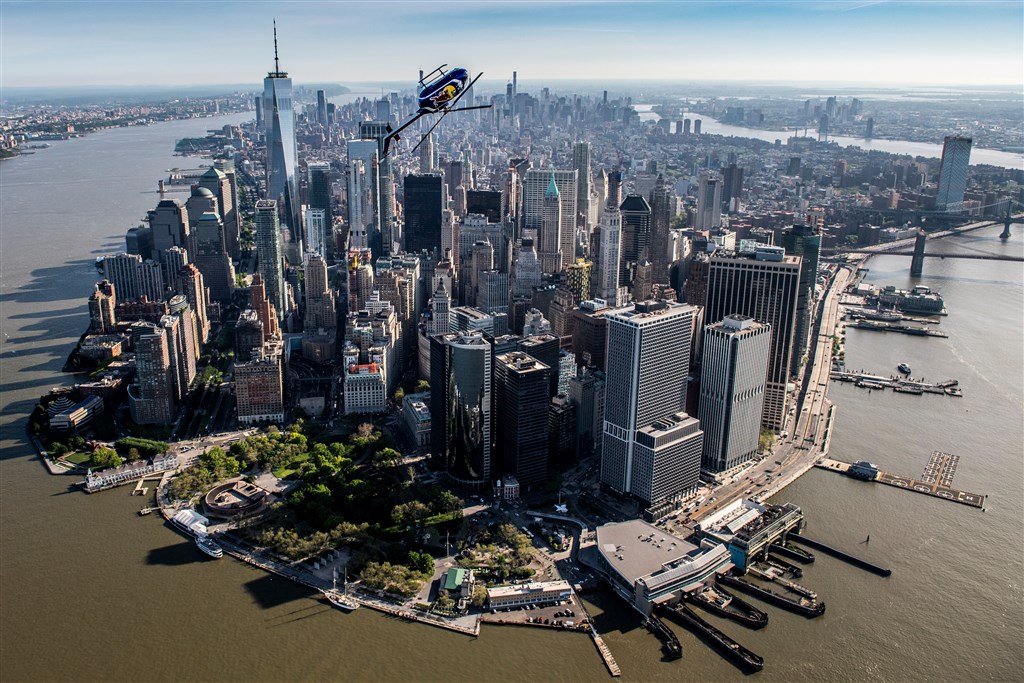 Flying Bulls over New York.
(Foto: Red Bull Media House)